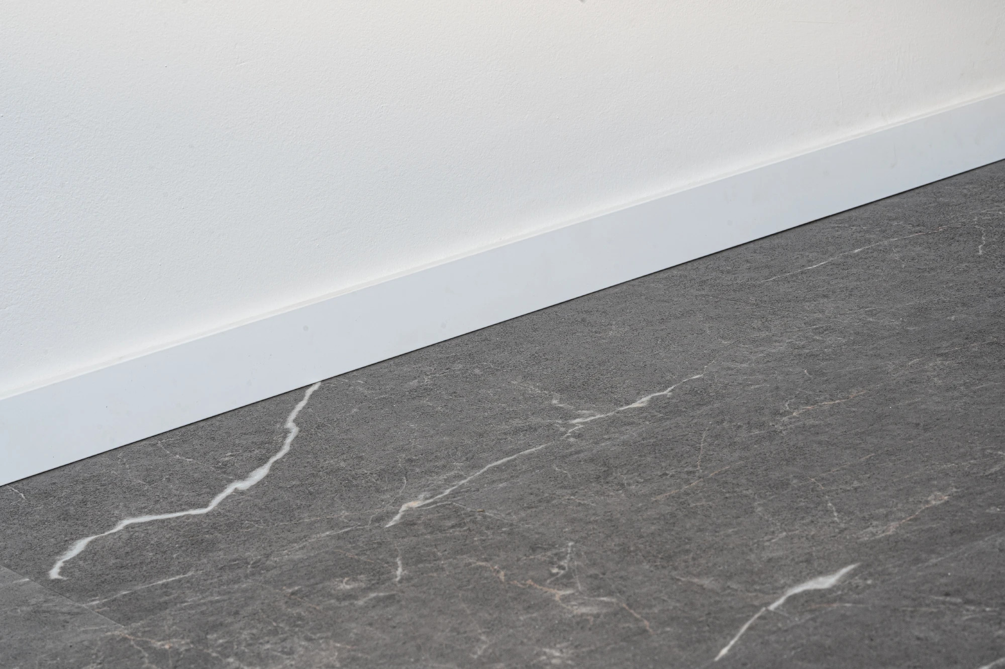 Dlažba SPC RIGID click 5,2/0,3mm s podložkou WILD ROCKY 60x30cm (2,2034m2) Luxury tiles